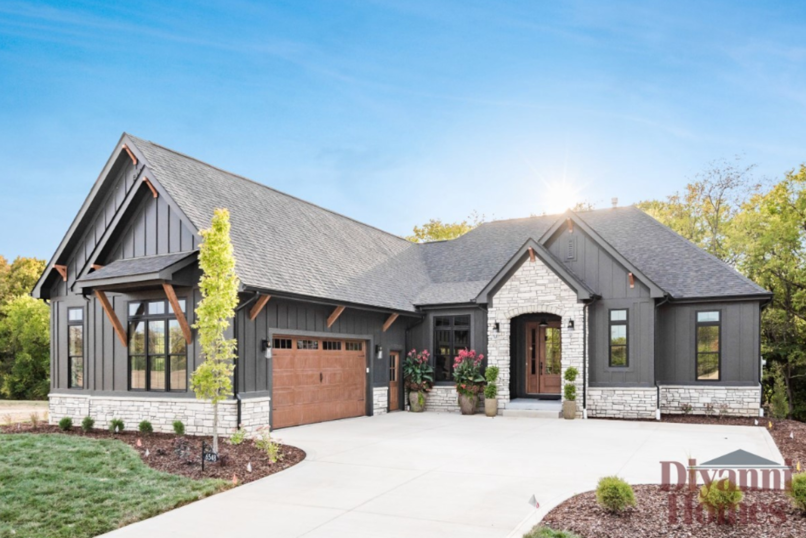 how to qualify for construction loans